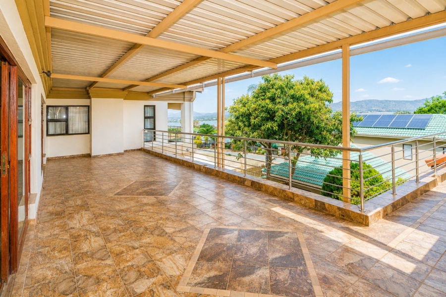 4 Bedroom Property for Sale in Kosmos Ridge North West